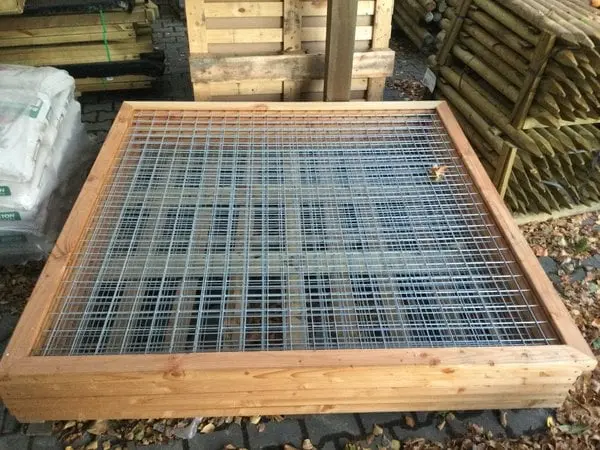 gaaspaneel-met-kader-robuust-45x70-maaswijdte-75x7.webp