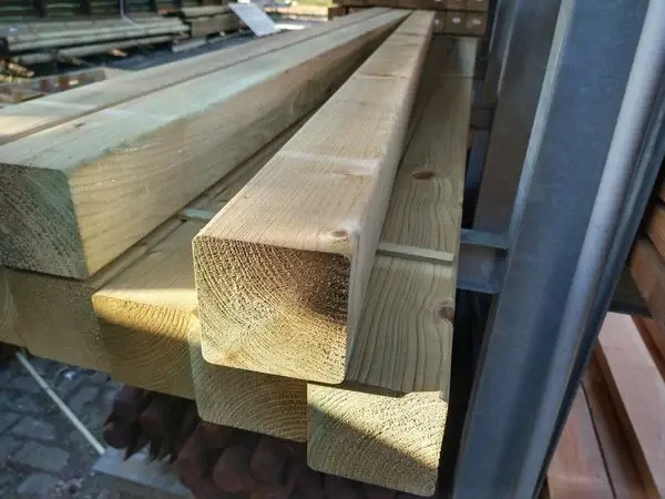 grenen-paal-12x12-cm (1).webp