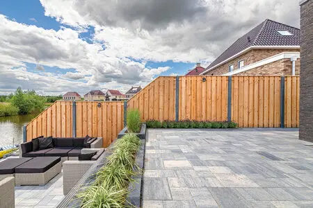 Douglas Harz tuinscherm in de tuin de vier keien.webp