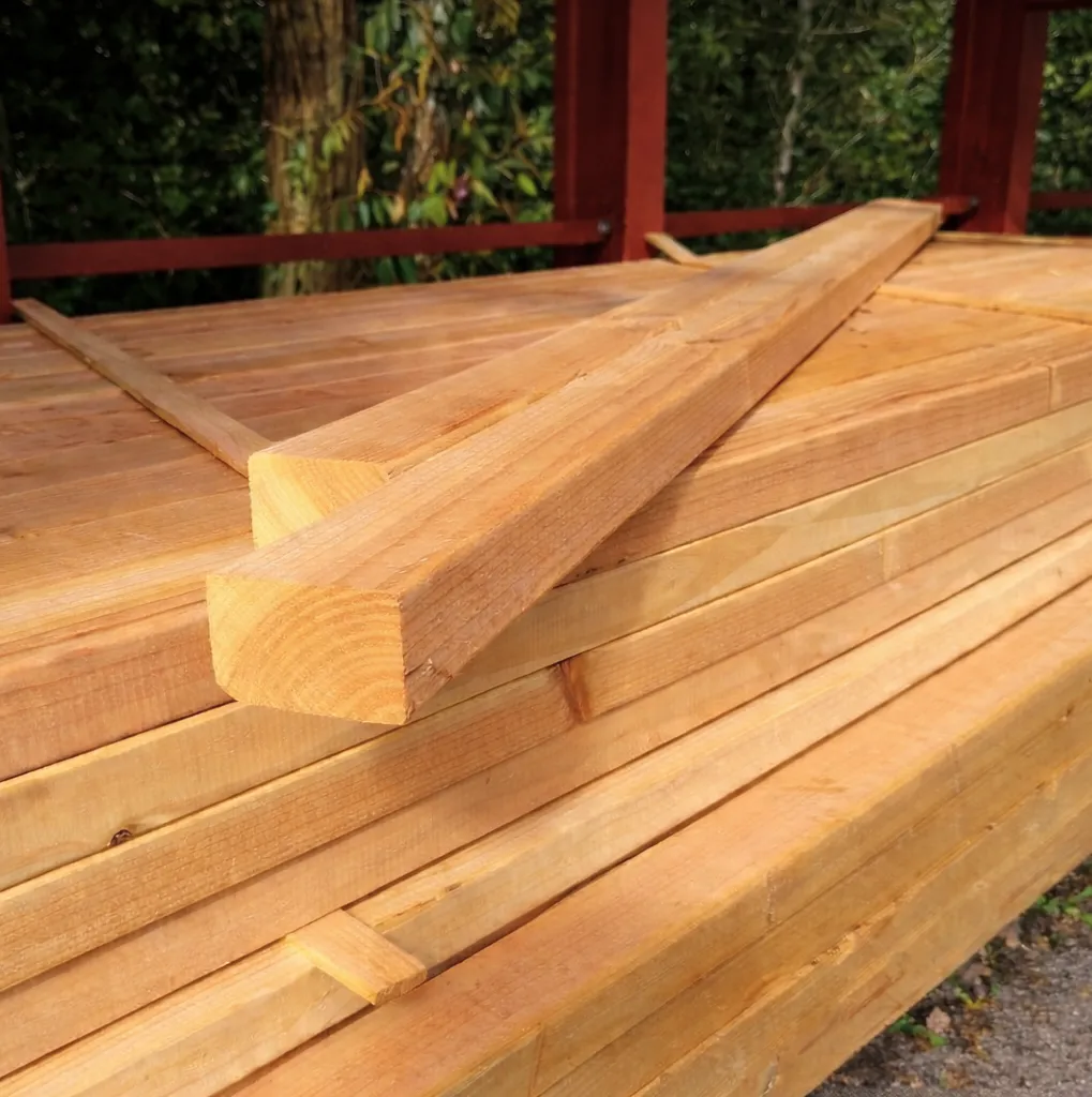 De vier keien regel douglas geschaafd 4,5x7 cm vierkant.webp