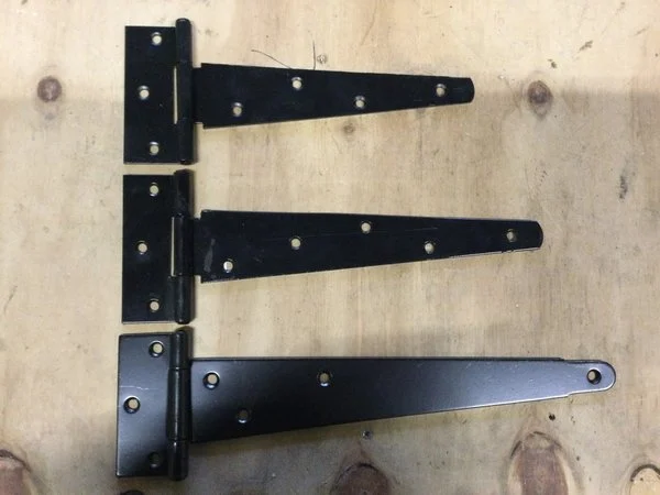 Engelse kruisheng zwart (20 cm)