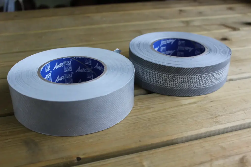 Polycarbonaat Tape per meter (Dicht)