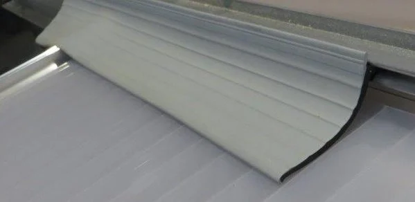 Rubber voor polycarbonaat p/m1 (Grijs muurprofiel rubber)
