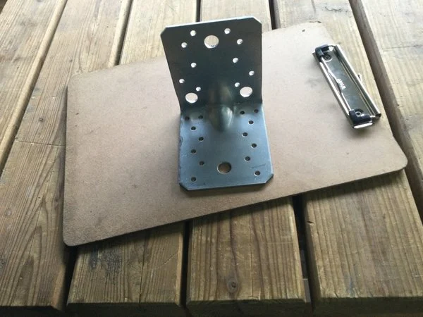 Verbindingshoek extra sterk (60x90x90 mm)