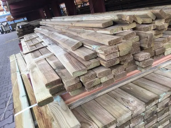 Deklat of tussenlat Grenen geïmpregneerd