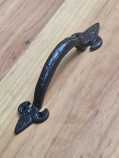 [BIJ-03] Handgreep rustiek 20 cm zwart